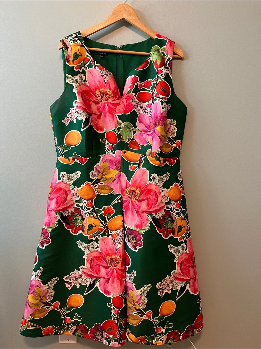 TALBOTS FIT AND FLARE.              14